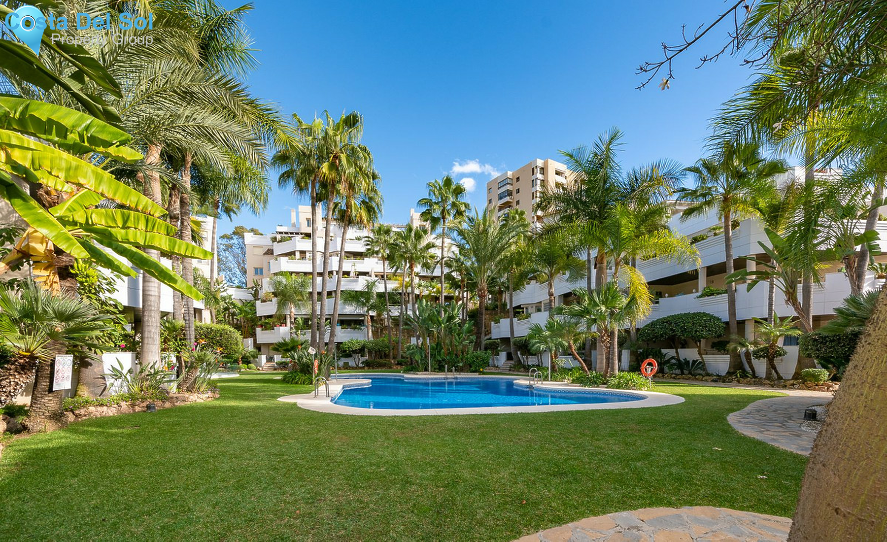 Ground Floor Apartment in Nueva Andalucía-1528454