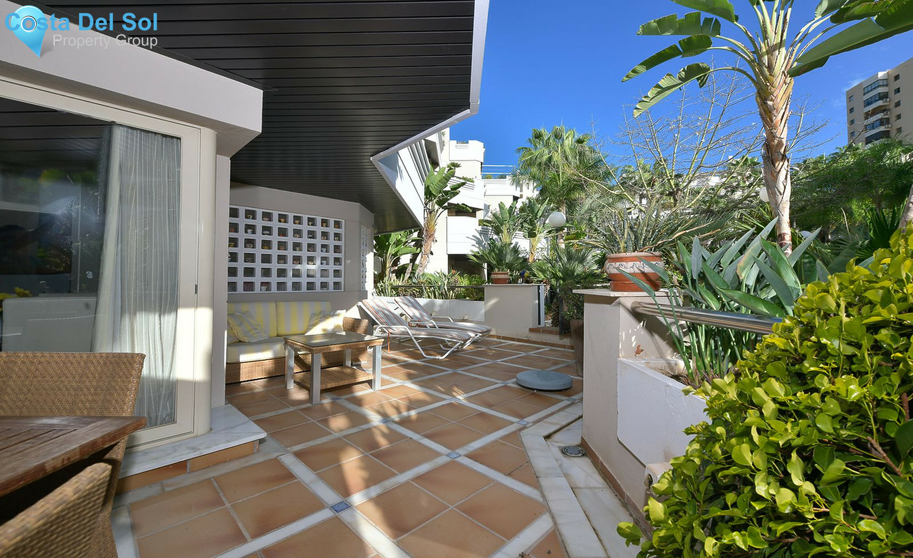 Ground Floor Apartment in Nueva Andalucía-1528456