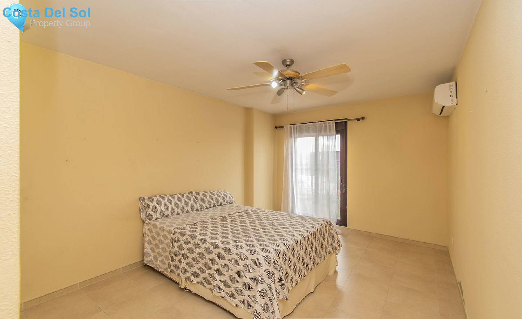 Ground Floor Apartment in Nueva Andalucía-1540685