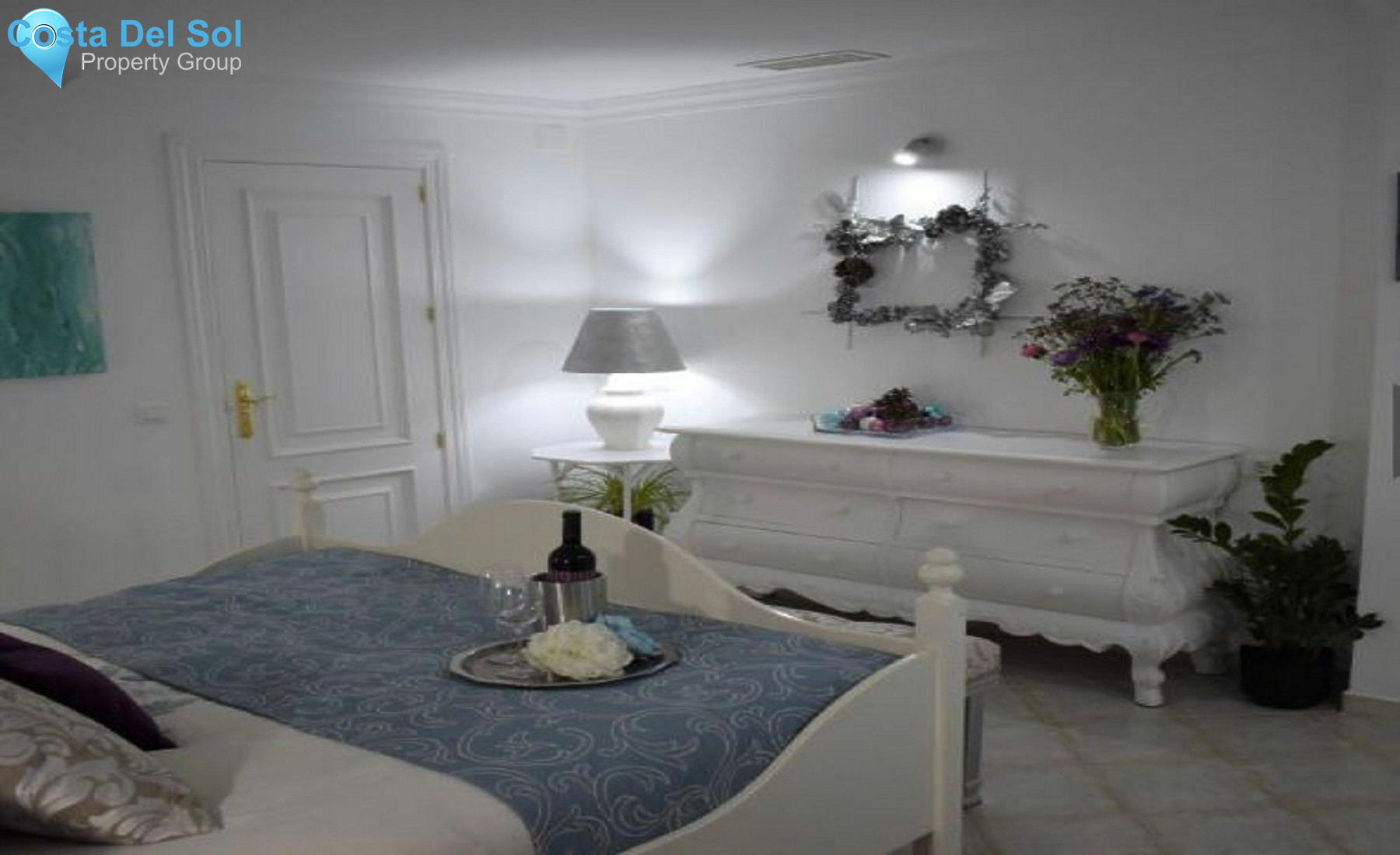 Ground Floor Apartment in Nueva Andalucía-1143008