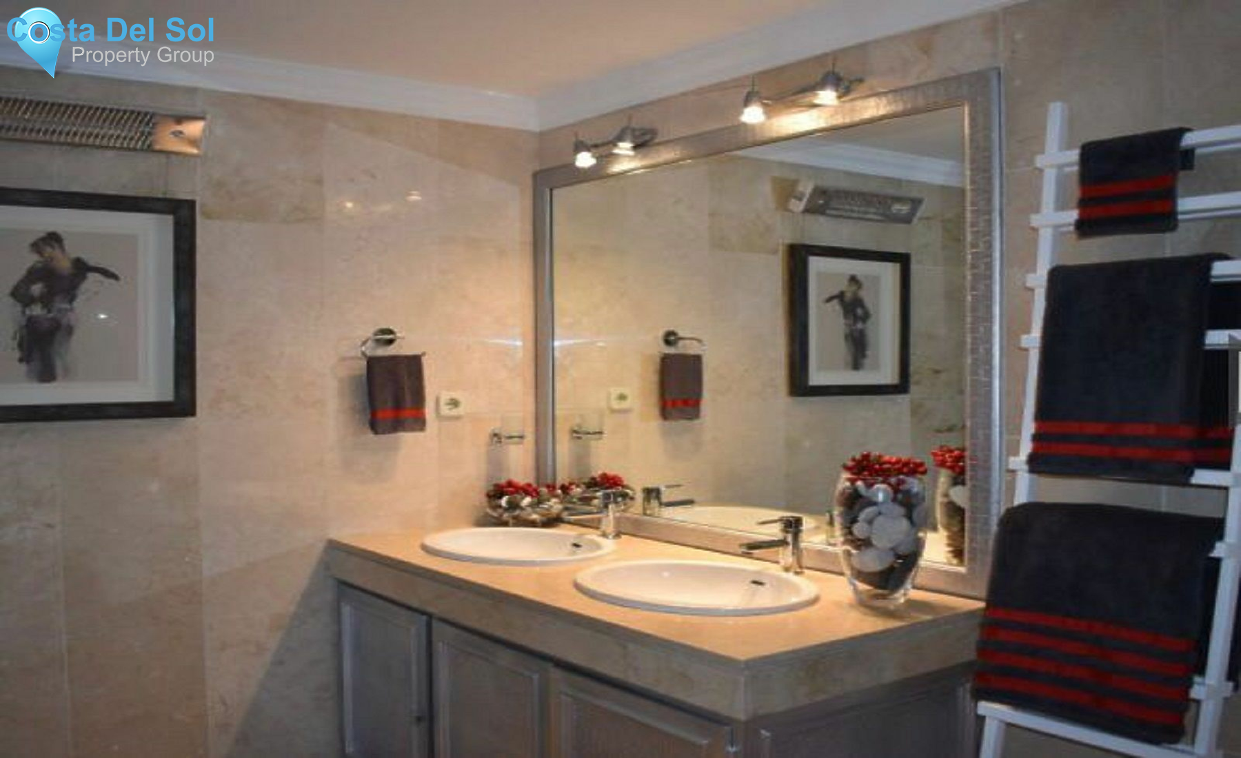 Ground Floor Apartment in Nueva Andalucía-1143010