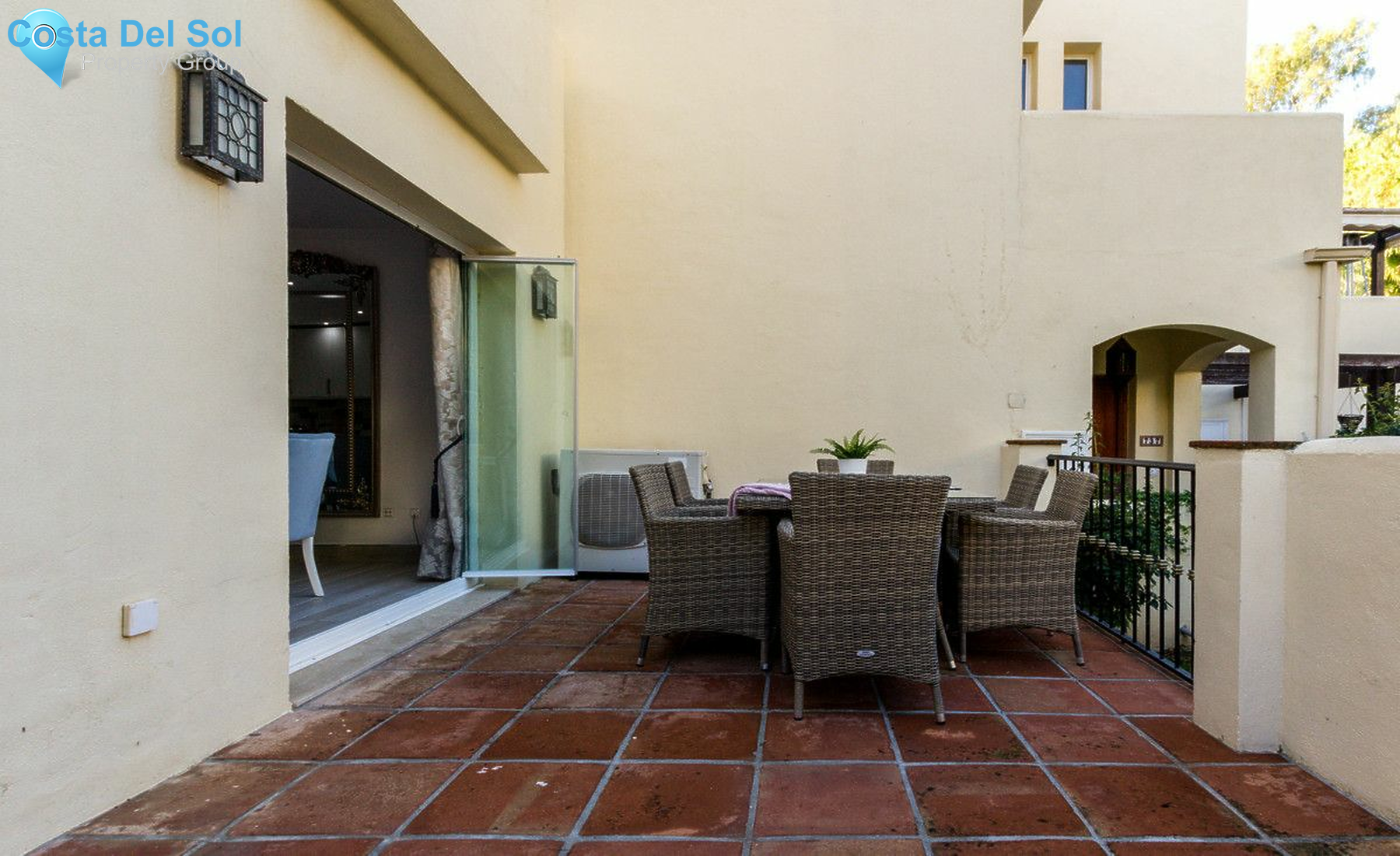 Ground Floor Apartment in Nueva Andalucía-1145474