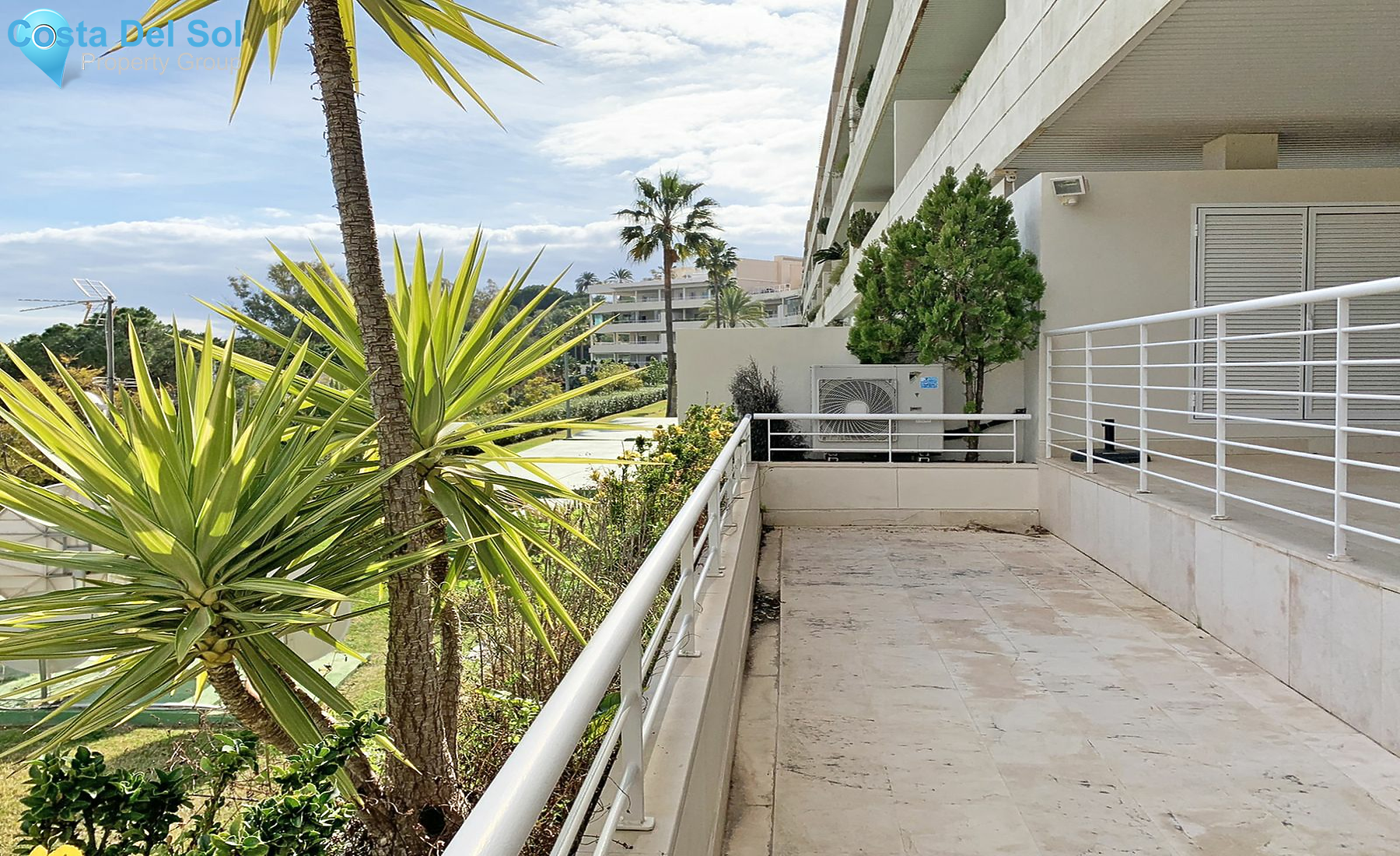Ground Floor Apartment in Nueva Andalucía-1146600