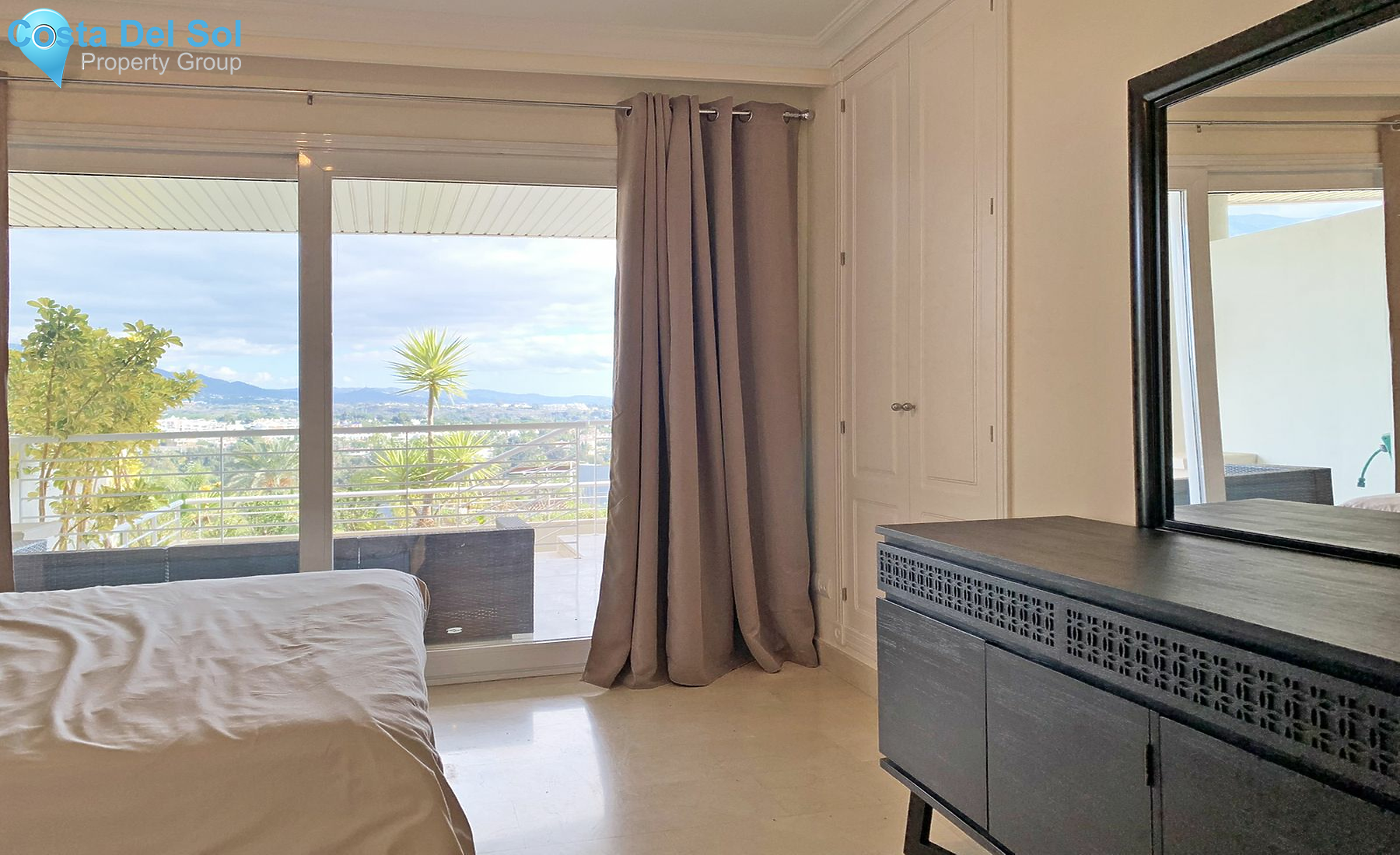 Ground Floor Apartment in Nueva Andalucía-1146590