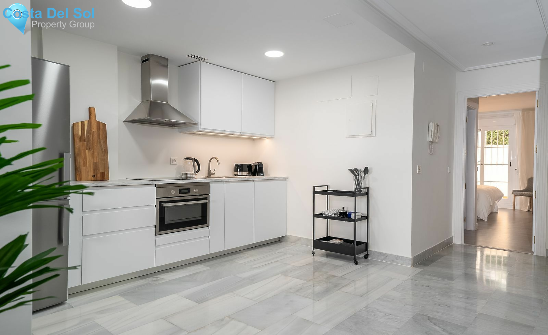Ground Floor Apartment in Nueva Andalucía-1147542