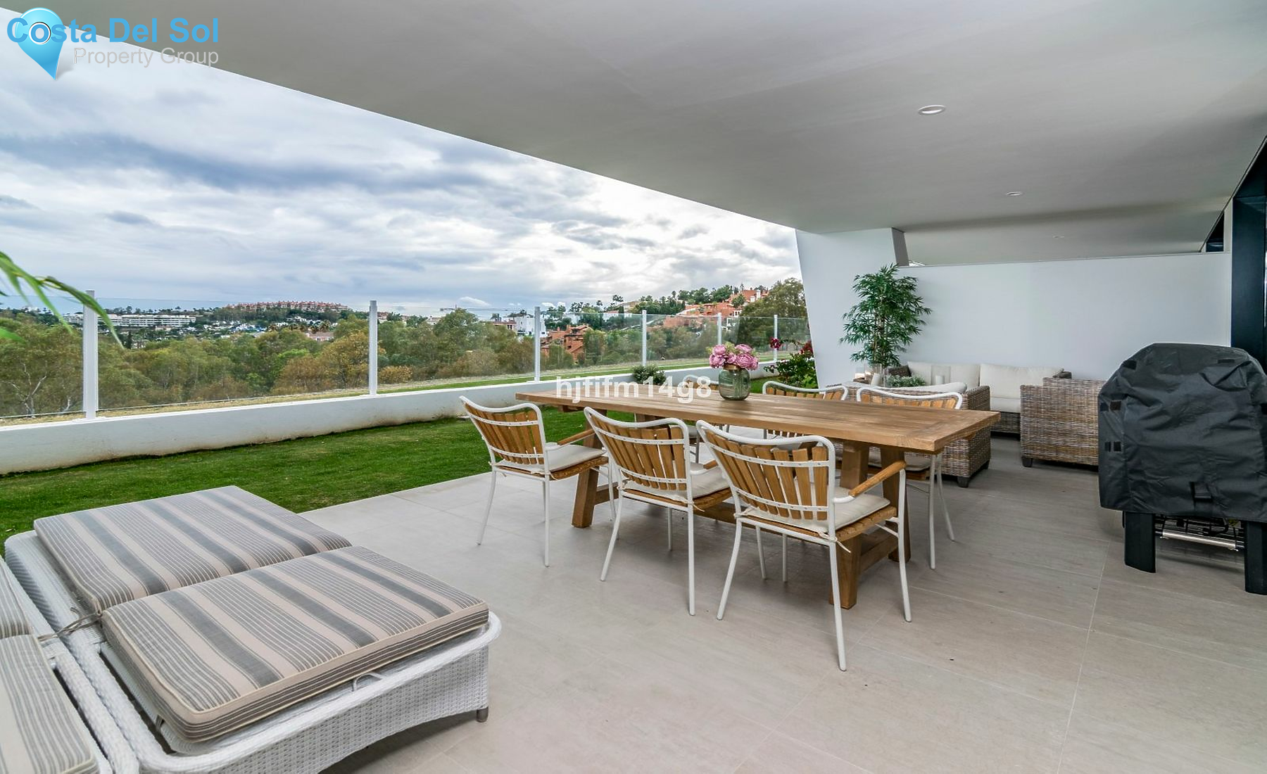 Ground Floor Apartment in Nueva Andalucía-1148658