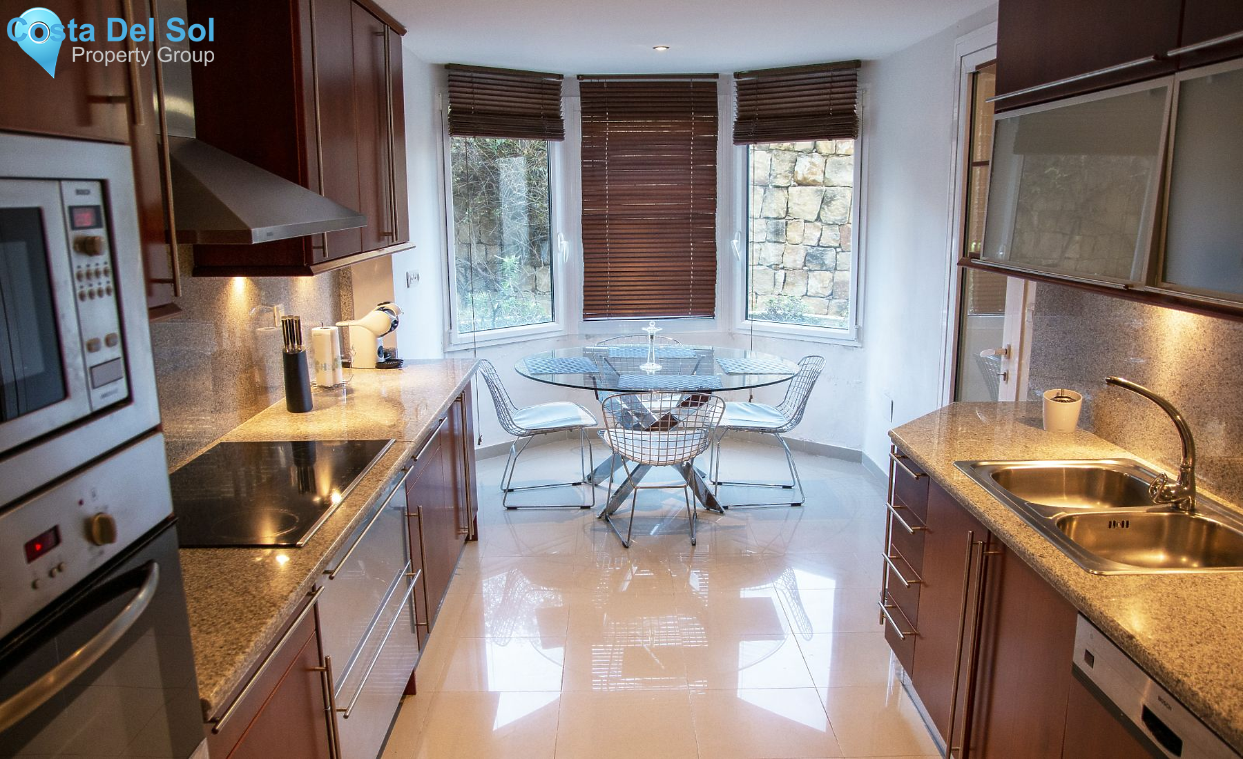 Ground Floor Apartment in Nueva Andalucía-1446658