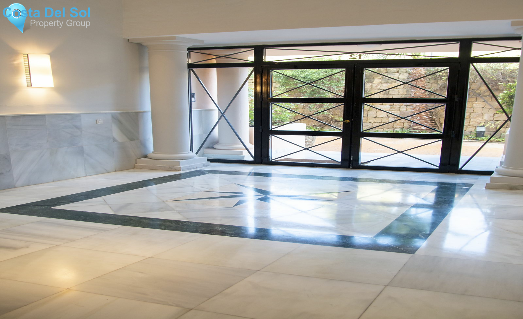 Ground Floor Apartment in Nueva Andalucía-1446666