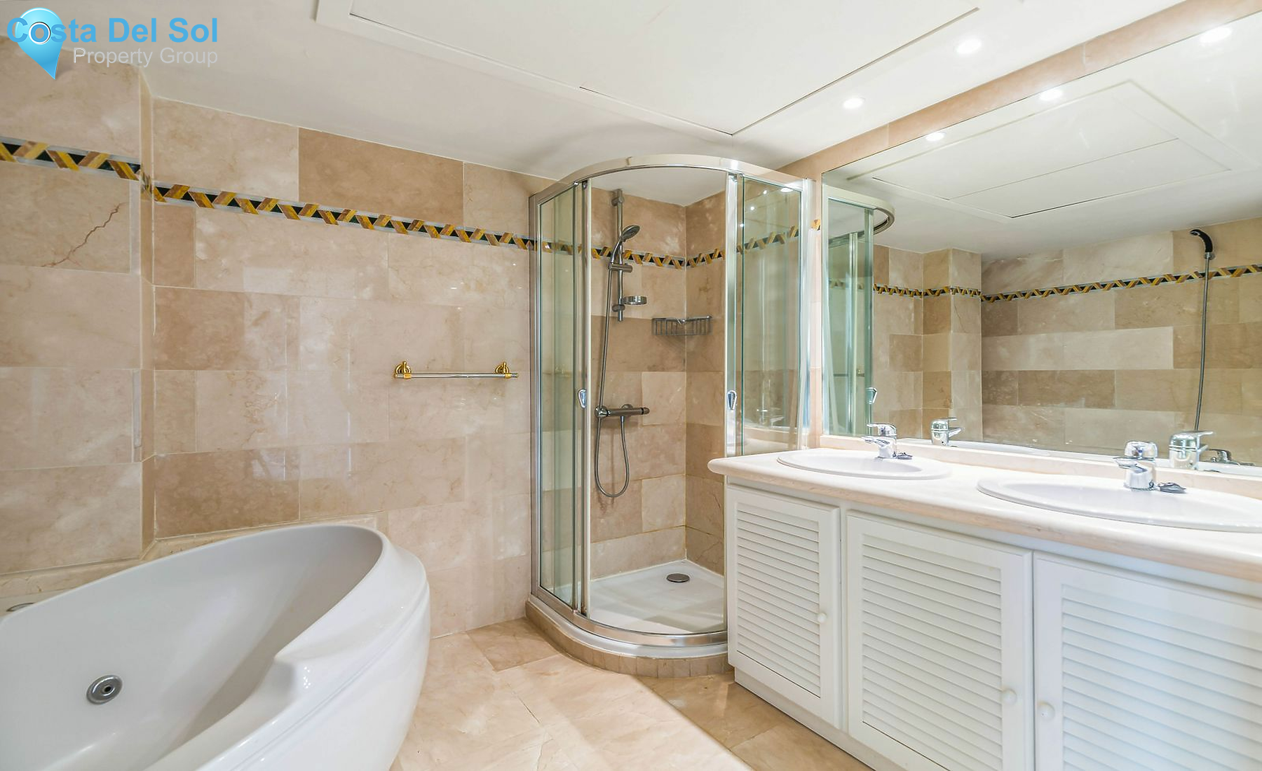 Ground Floor Apartment in Nueva Andalucía-1466267