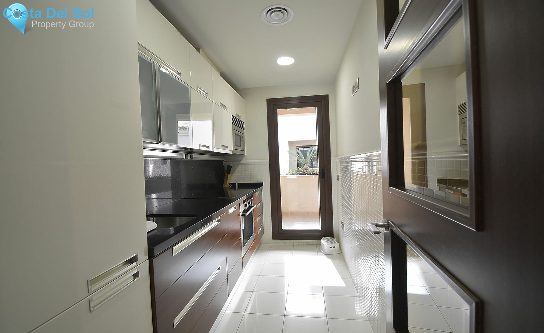 Ground Floor Apartment in Nueva Andalucía-1467845