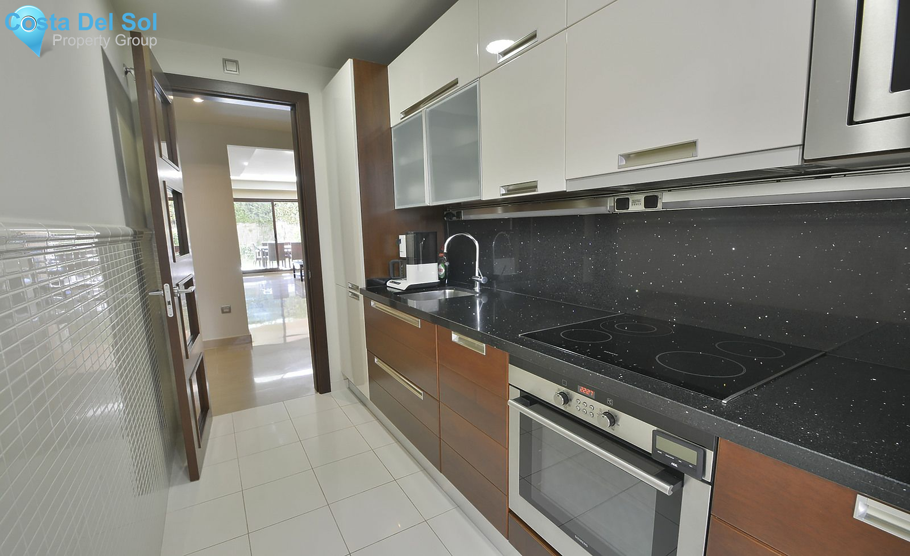 Ground Floor Apartment in Nueva Andalucía-1467847