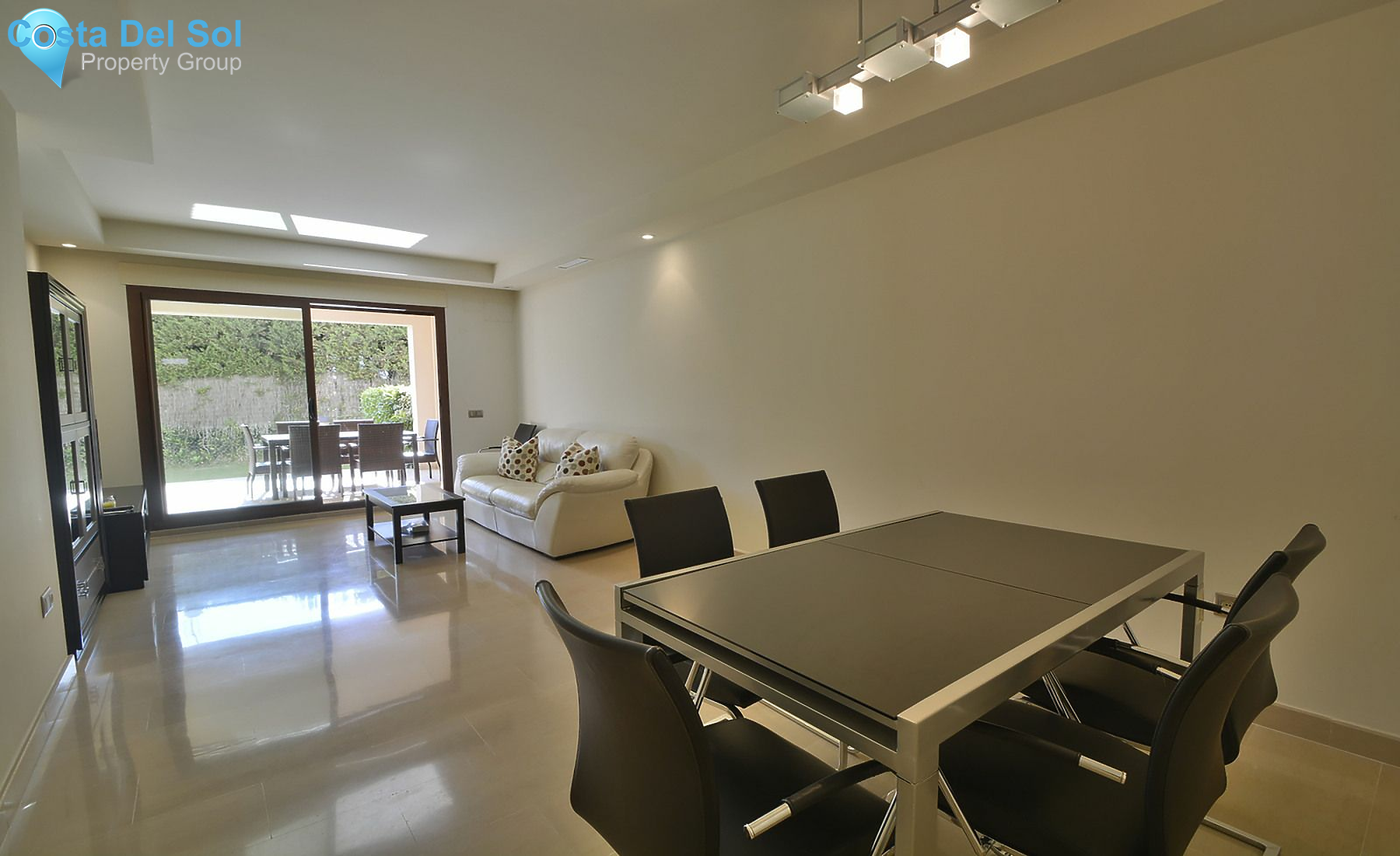 Ground Floor Apartment in Nueva Andalucía-1467834