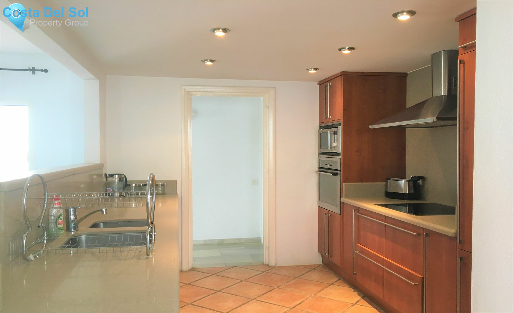 Ground Floor Apartment in Nueva Andalucía-1481042