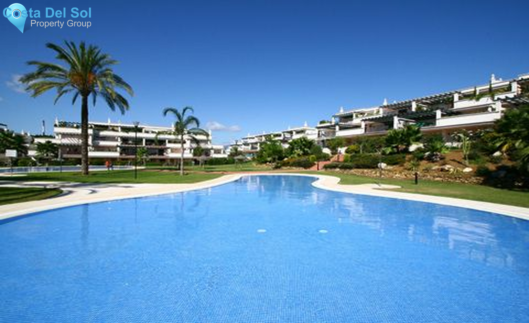 Ground Floor Apartment in Nueva Andalucía