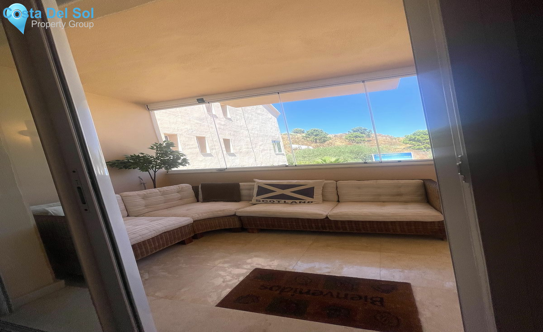Ground Floor Apartment in Nueva Andalucía-1530104