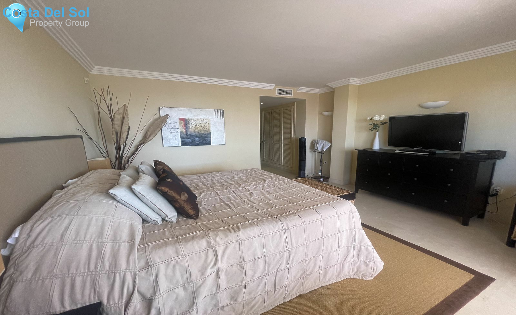 Ground Floor Apartment in Nueva Andalucía-1530110