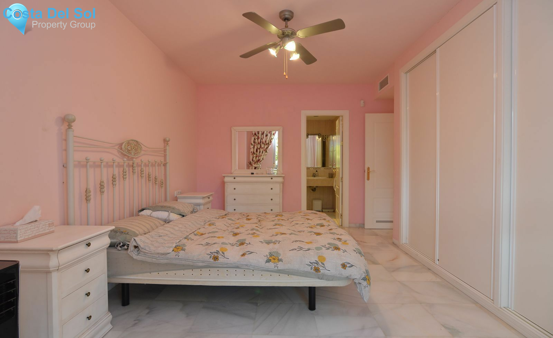 Ground Floor Apartment in Nueva Andalucía-1532644