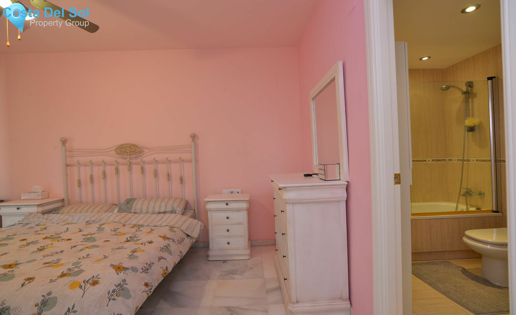 Ground Floor Apartment in Nueva Andalucía-1532647