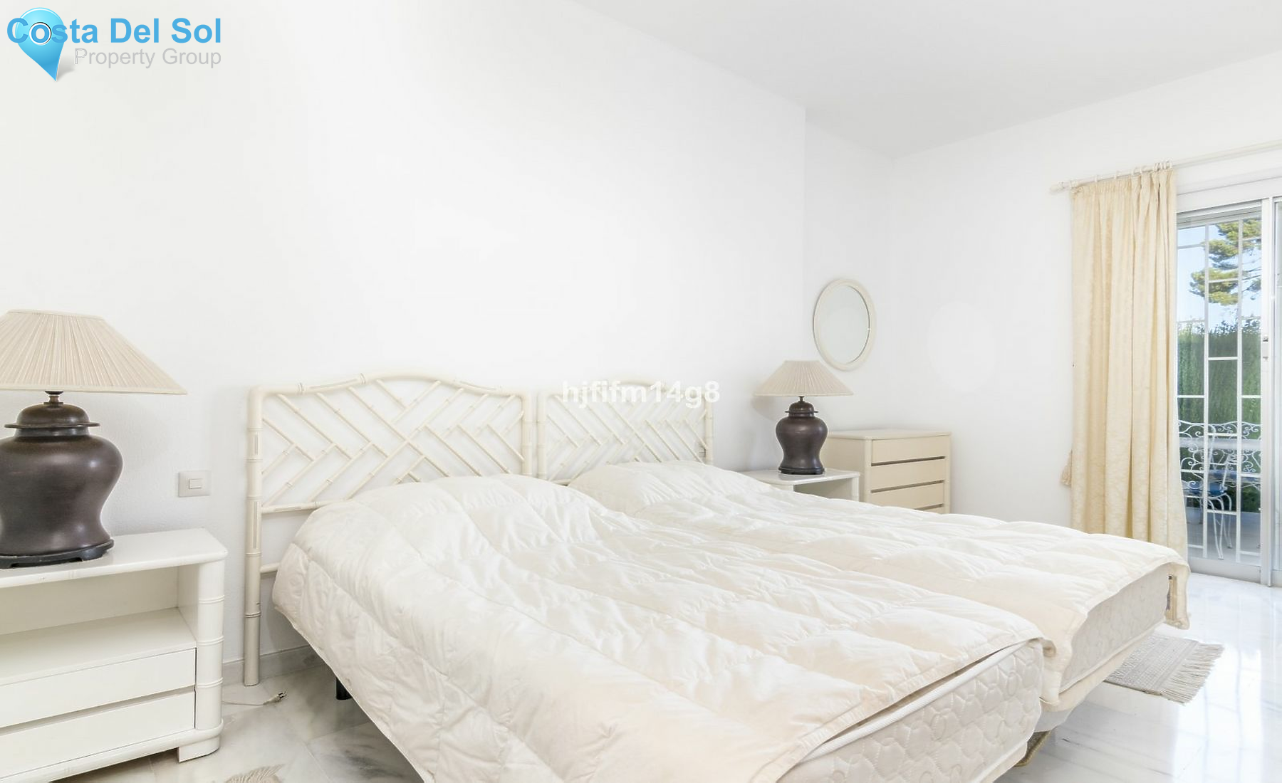 Ground Floor Apartment in Nueva Andalucía-1550729