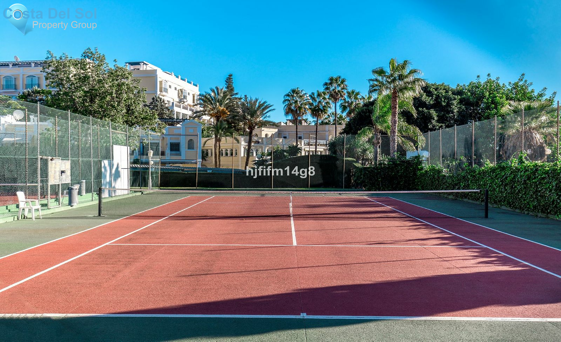 Ground Floor Apartment in Nueva Andalucía-1550734