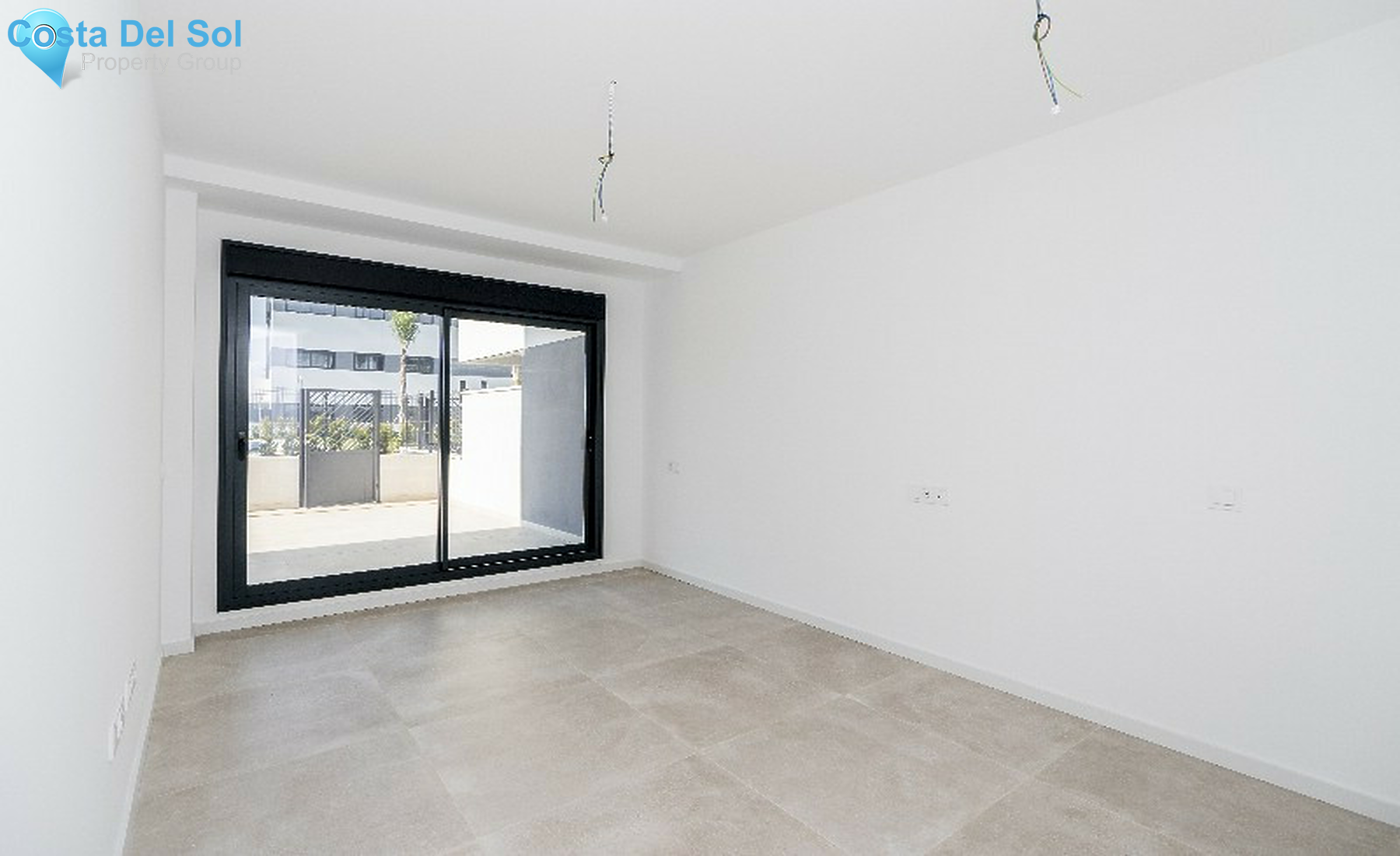 Ground Floor Apartment in Playamar-725636
