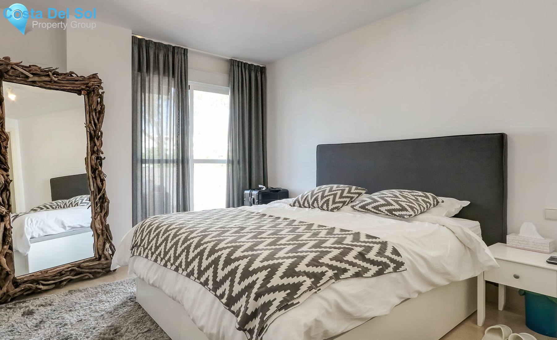 Middle Floor Apartment in Puerto Banús-1421853