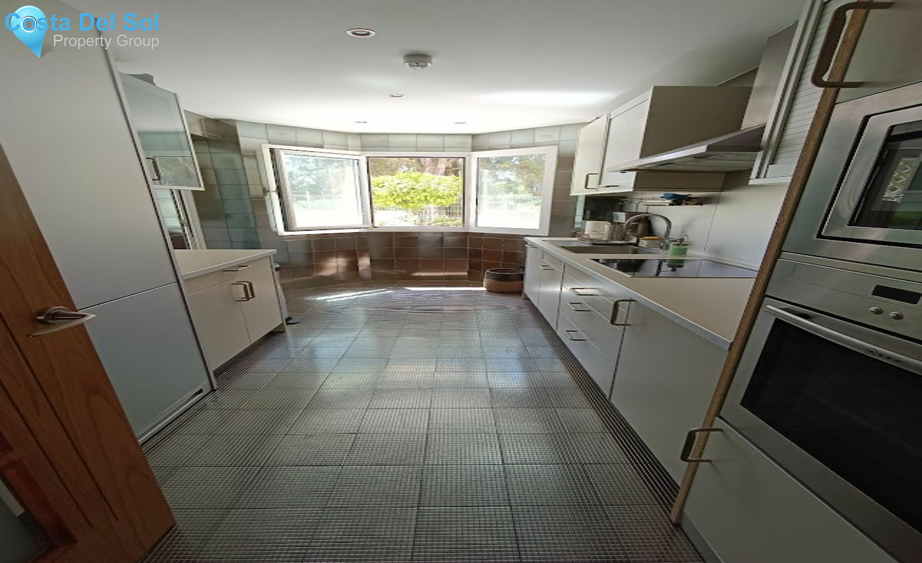 Ground Floor Apartment in Puerto Banús-1520582