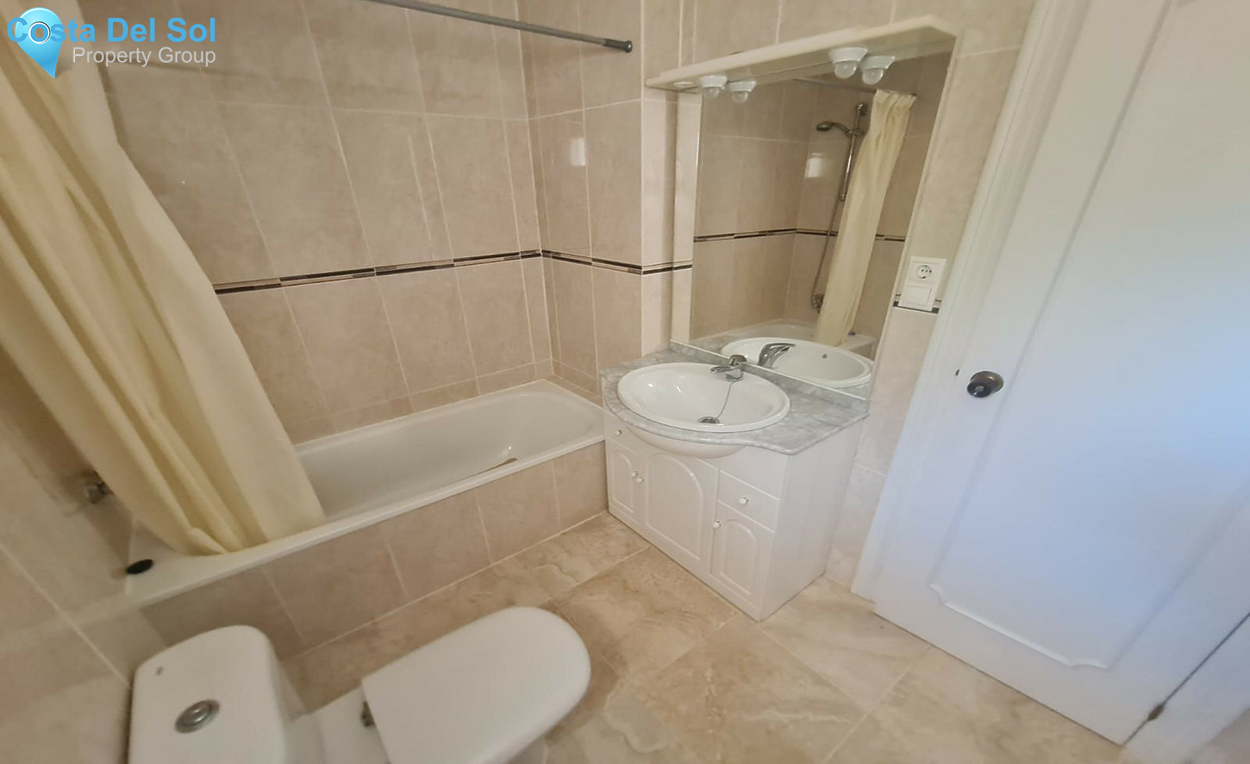 Ground Floor Apartment in Riviera del Sol-1287359