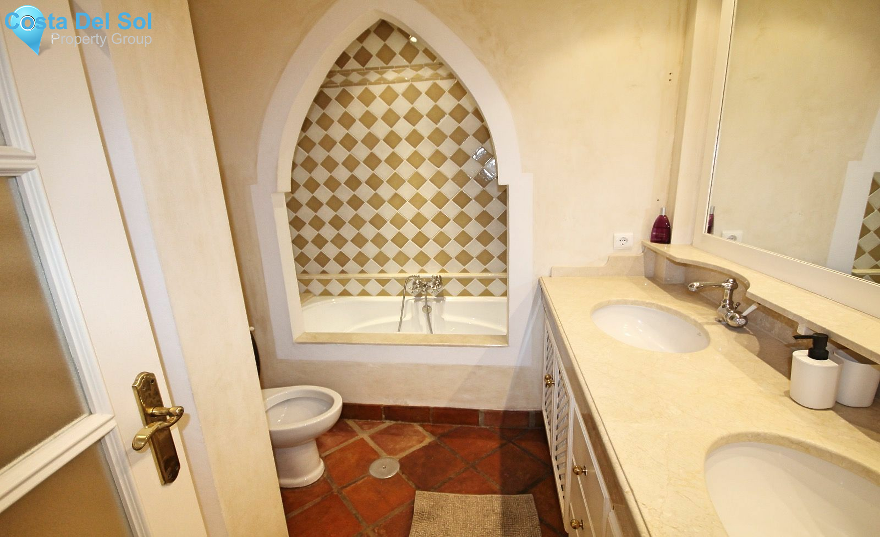 Ground Floor Apartment in Riviera del Sol-1485403