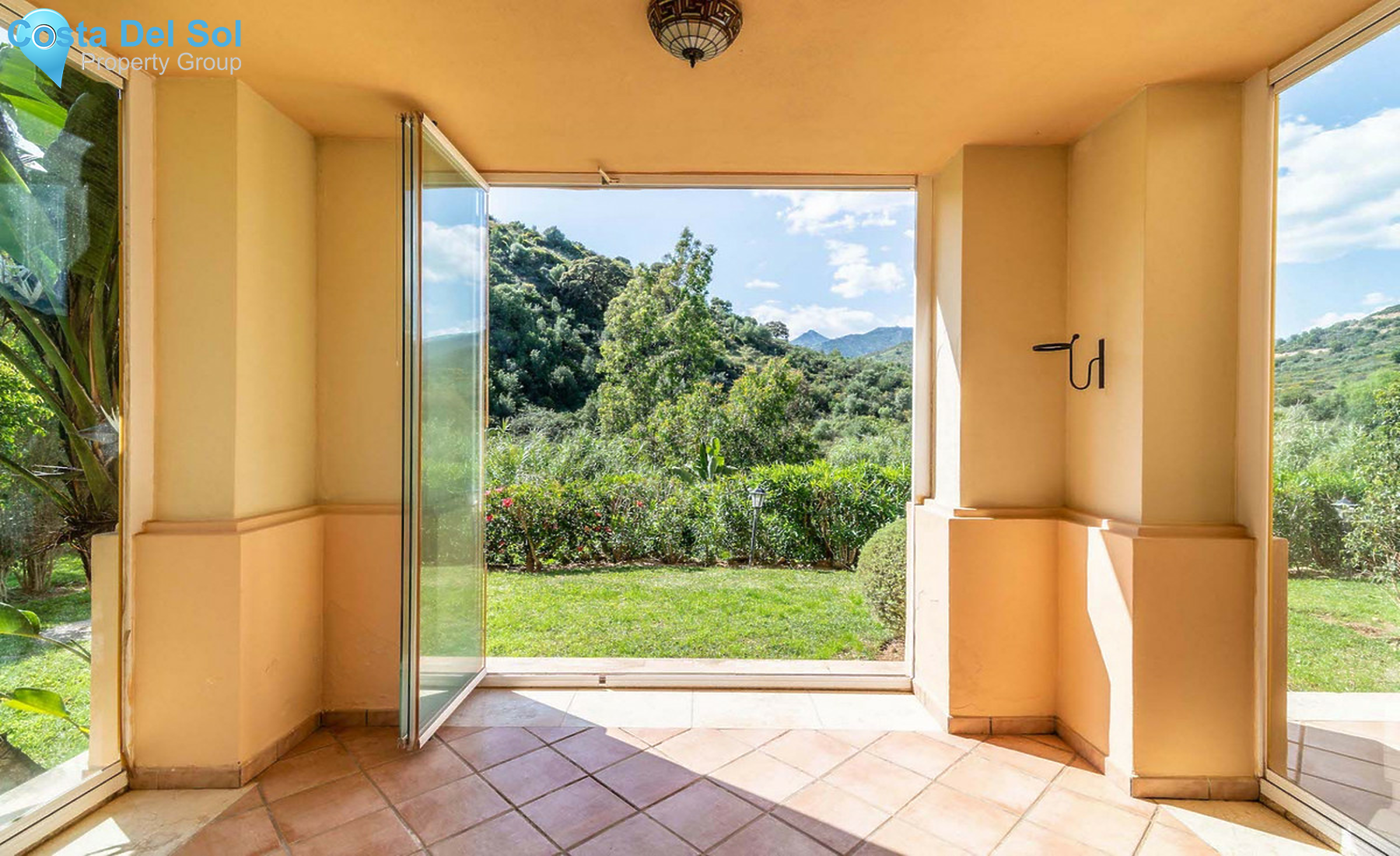 Ground Floor Apartment in Río Real-1286370