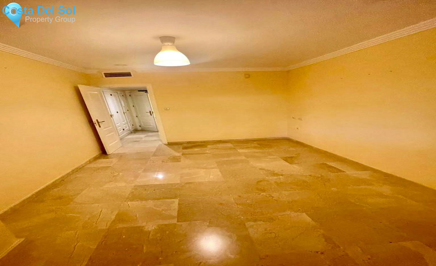 Ground Floor Apartment in Río Real-1408577