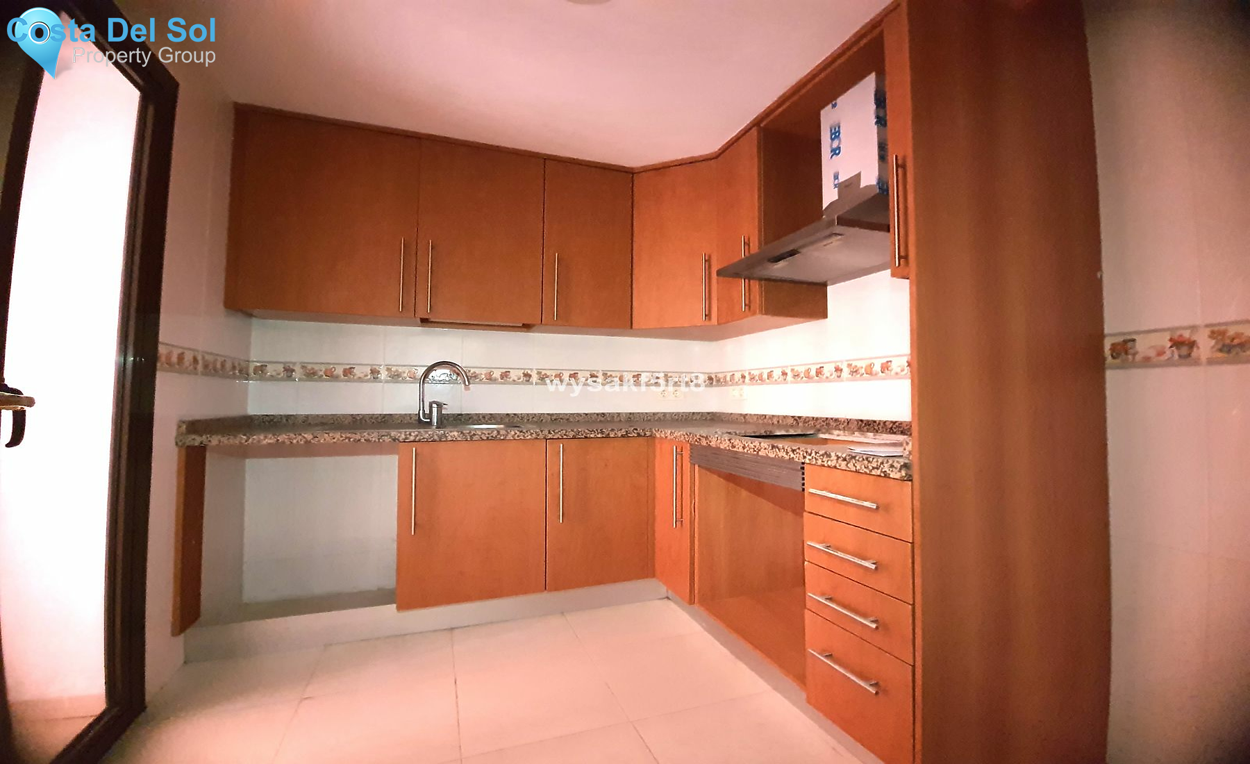 Ground Floor Apartment in San Luis de Sabinillas-1201938