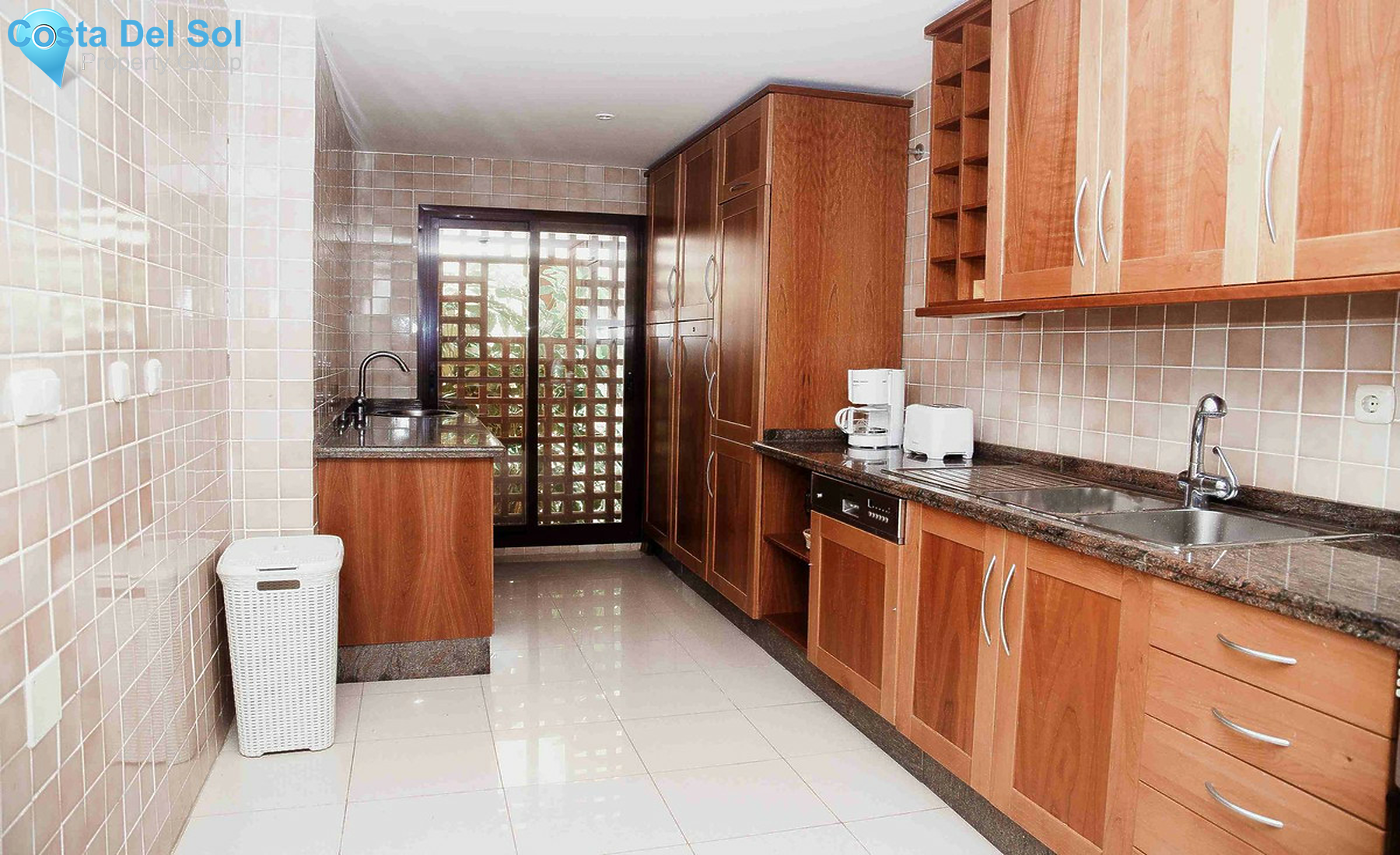 Ground Floor Apartment in San Pedro de Alcántara-1264795