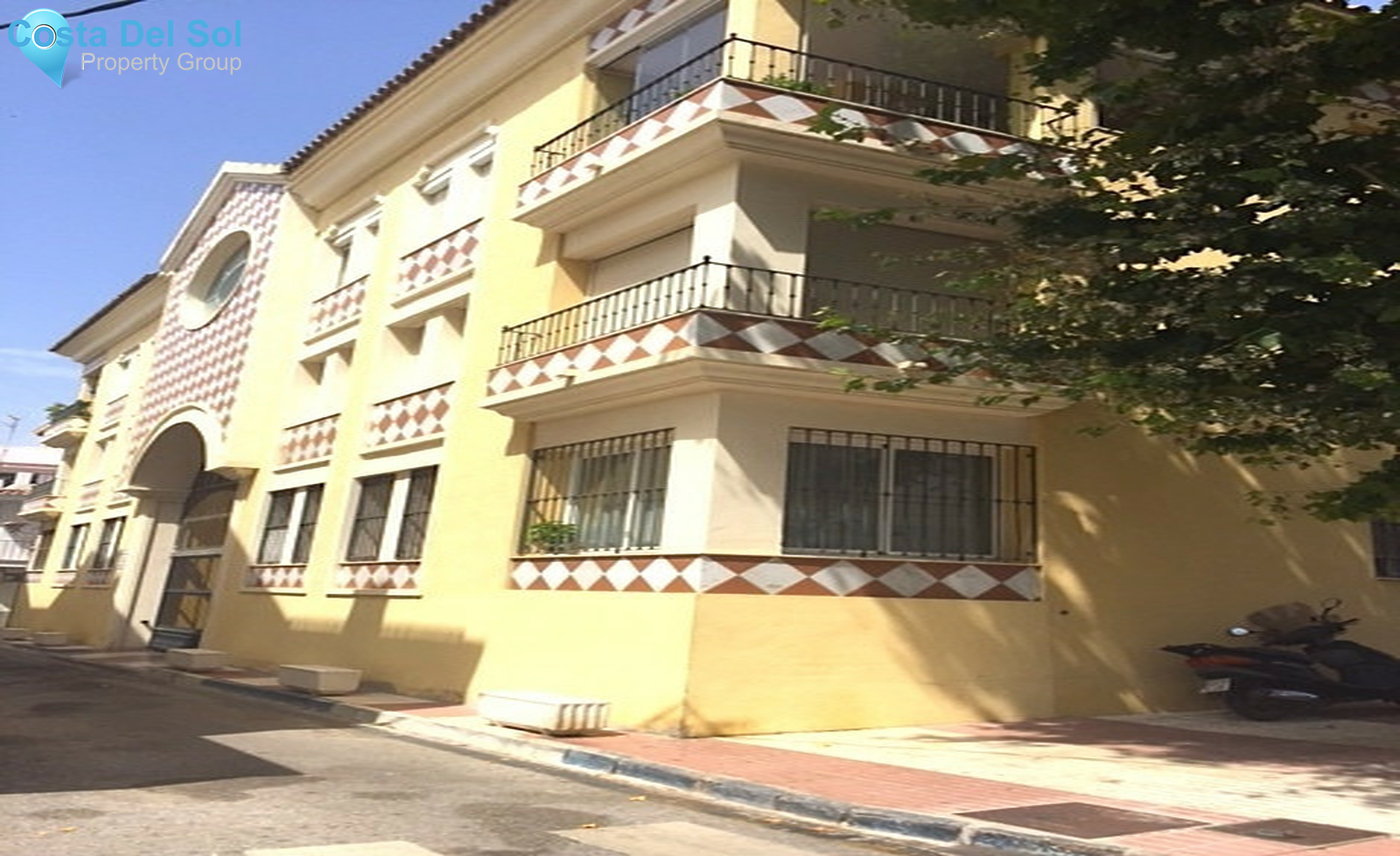 Ground Floor Apartment in San Pedro de Alcántara-1348478