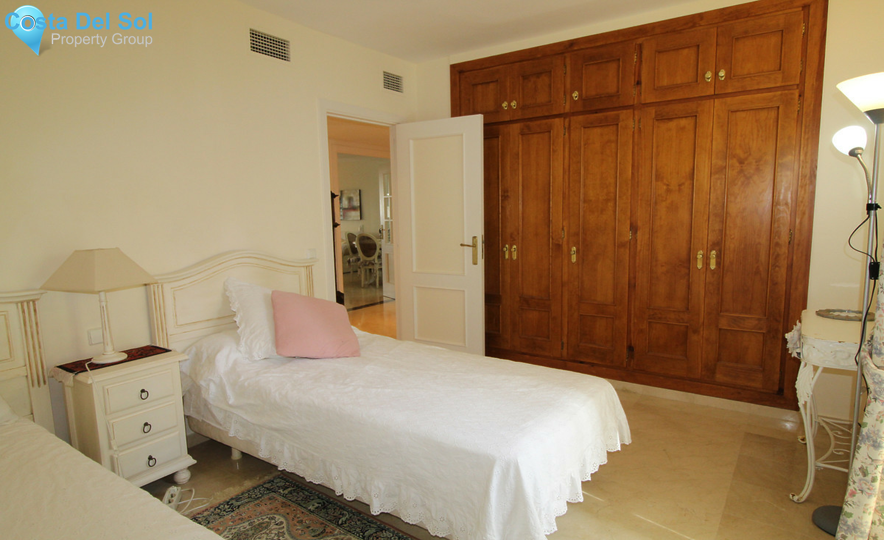 Ground Floor Apartment in San Pedro de Alcántara-1383550