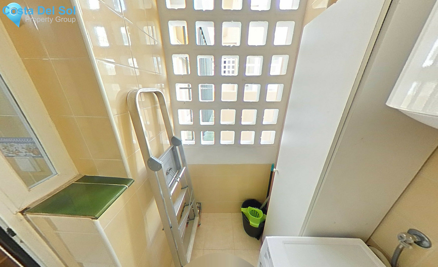 Middle Floor Apartment in San Pedro de Alcántara-1432933