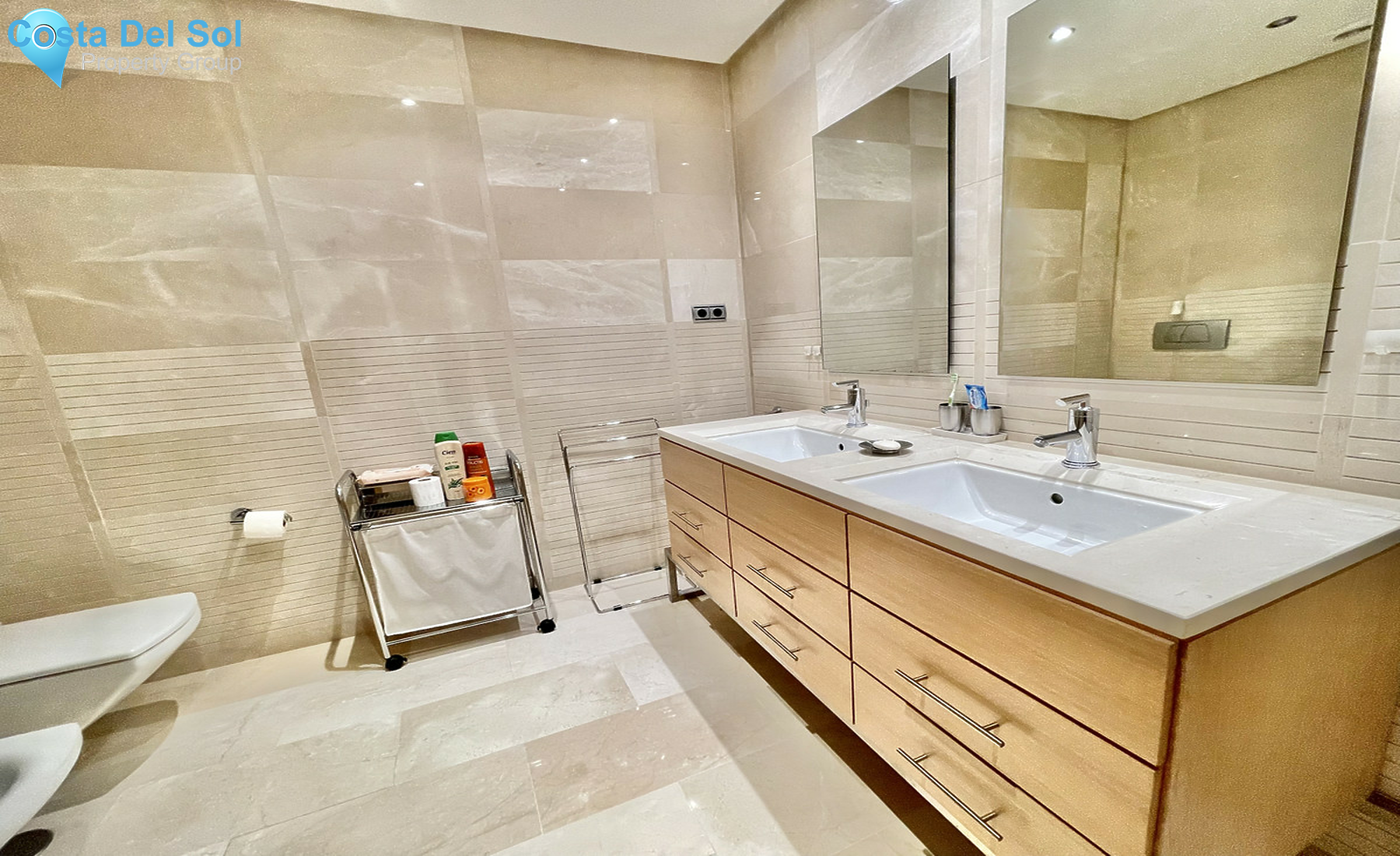 Ground Floor Apartment in Sierra Blanca-700119