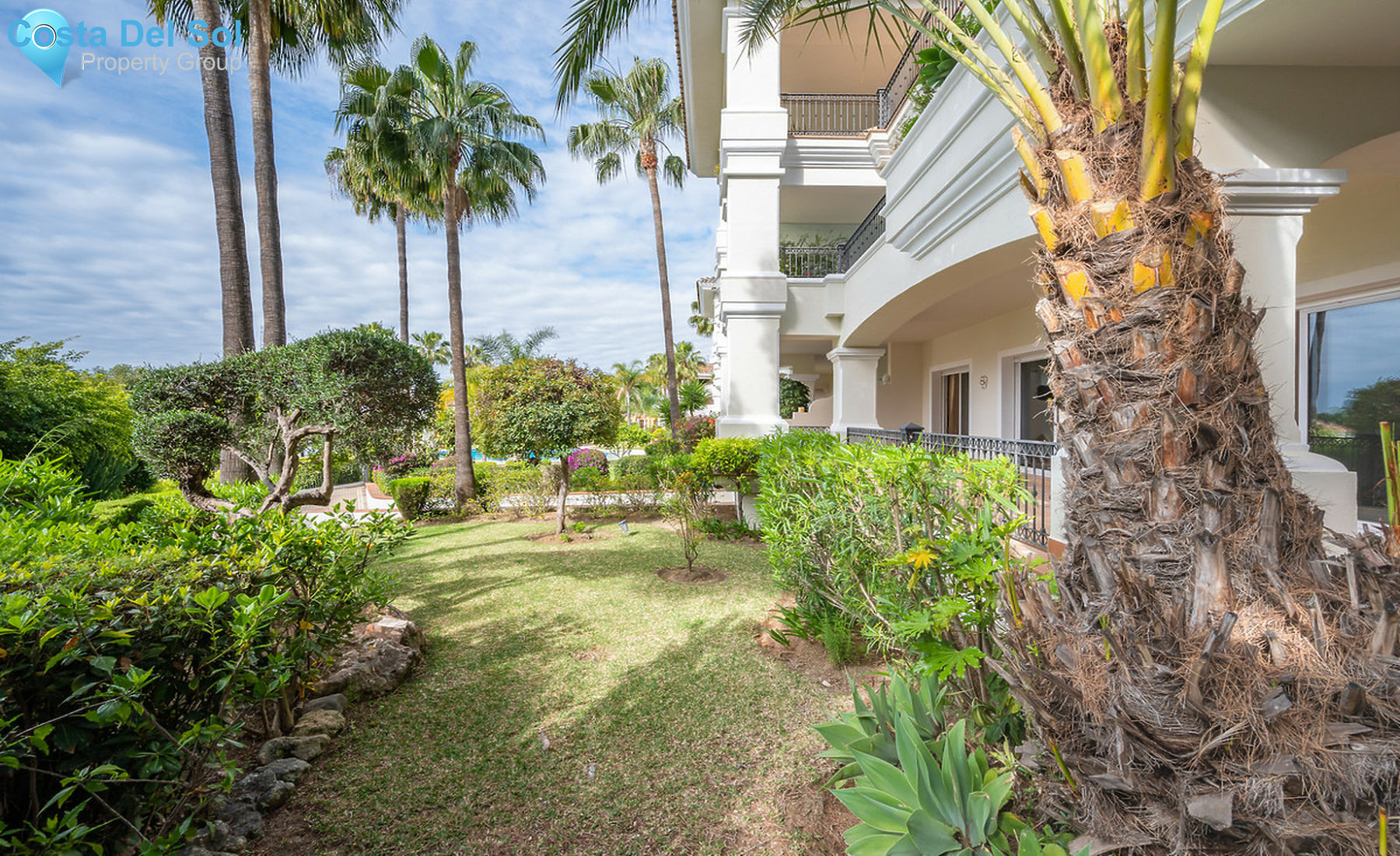 Ground Floor Apartment in The Golden Mile-1260942