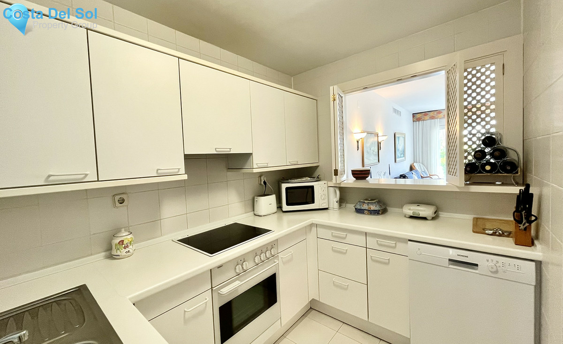 Ground Floor Apartment in The Golden Mile-1379163