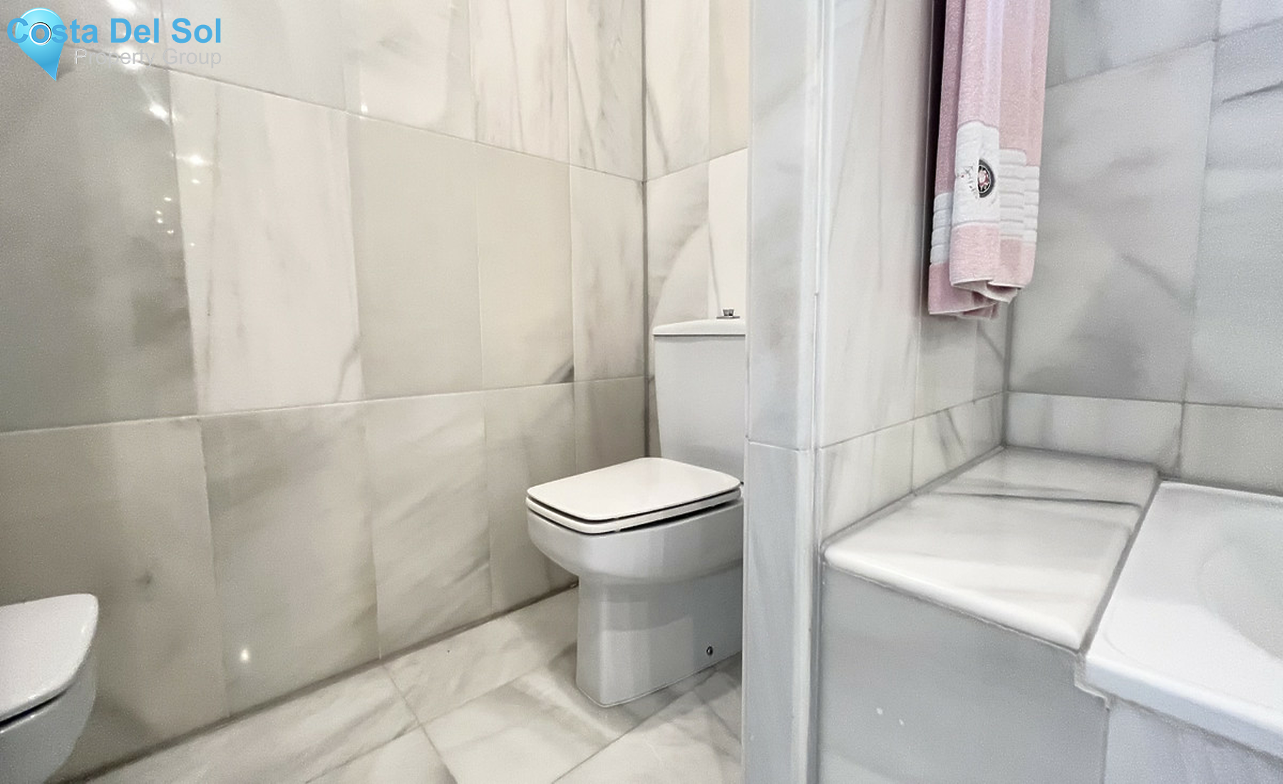 Ground Floor Apartment in The Golden Mile-1379170