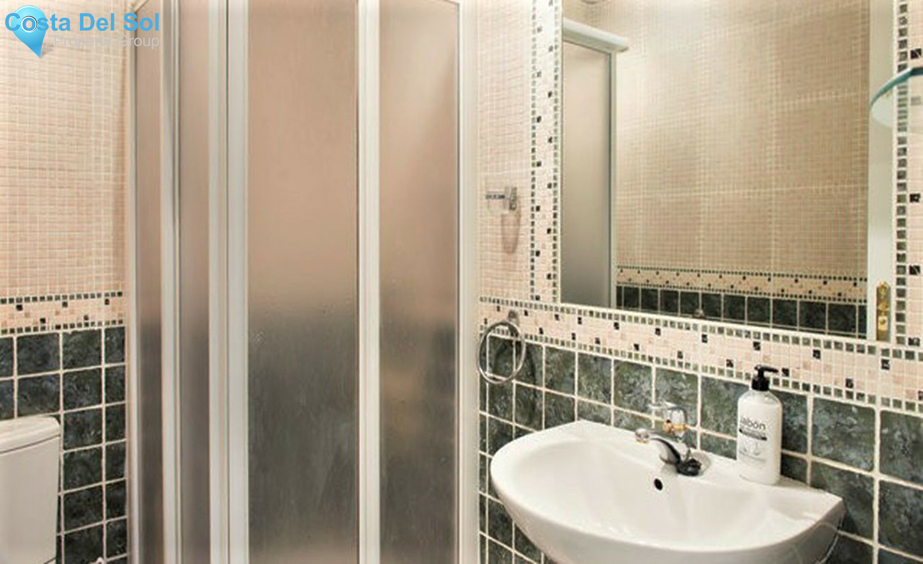 Ground Floor Apartment in The Golden Mile-1500476