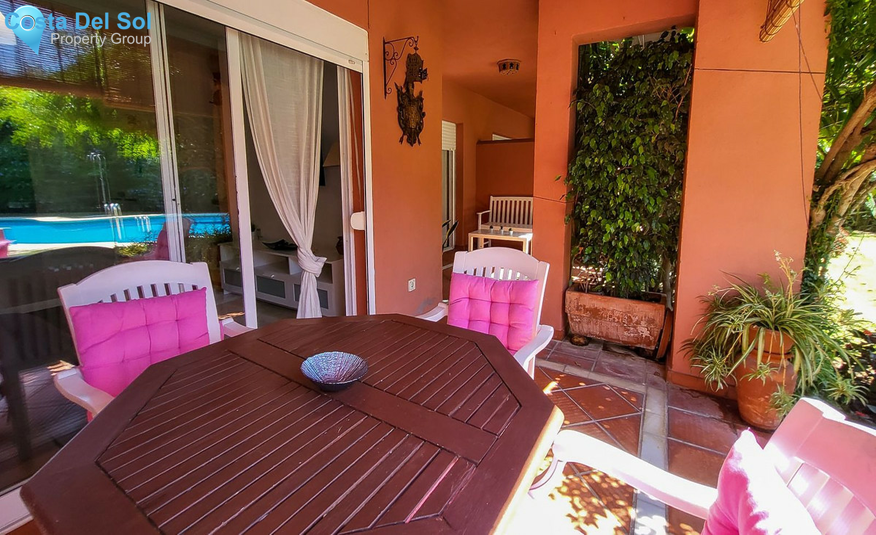 Ground Floor Apartment in The Golden Mile-1500480