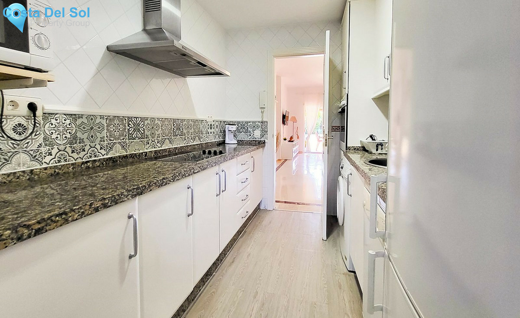 Ground Floor Apartment in The Golden Mile-1500471