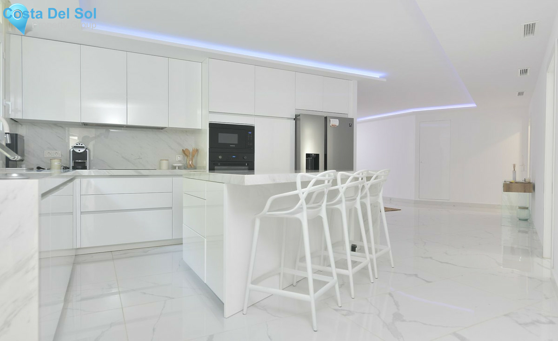 Ground Floor Apartment in The Golden Mile-1509975