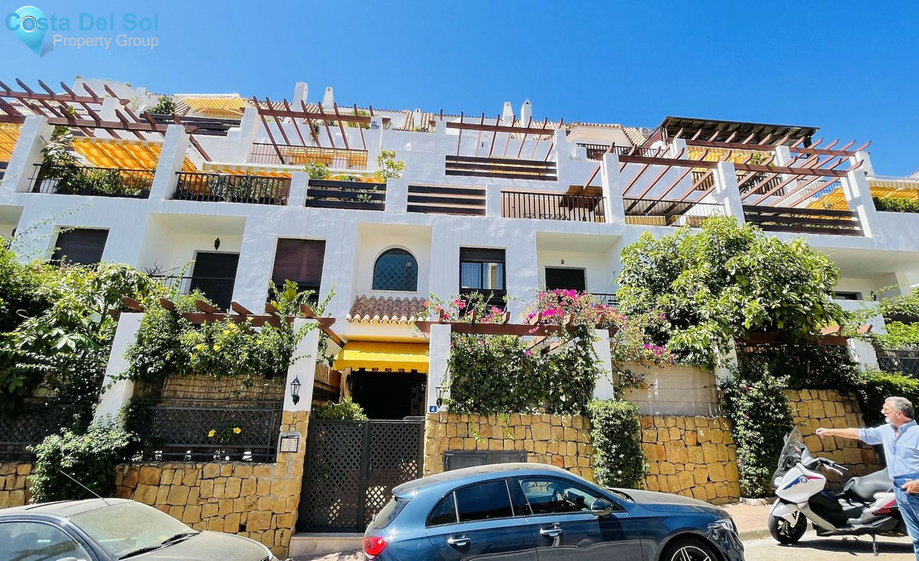 Ground Floor Apartment in The Golden Mile-1526040