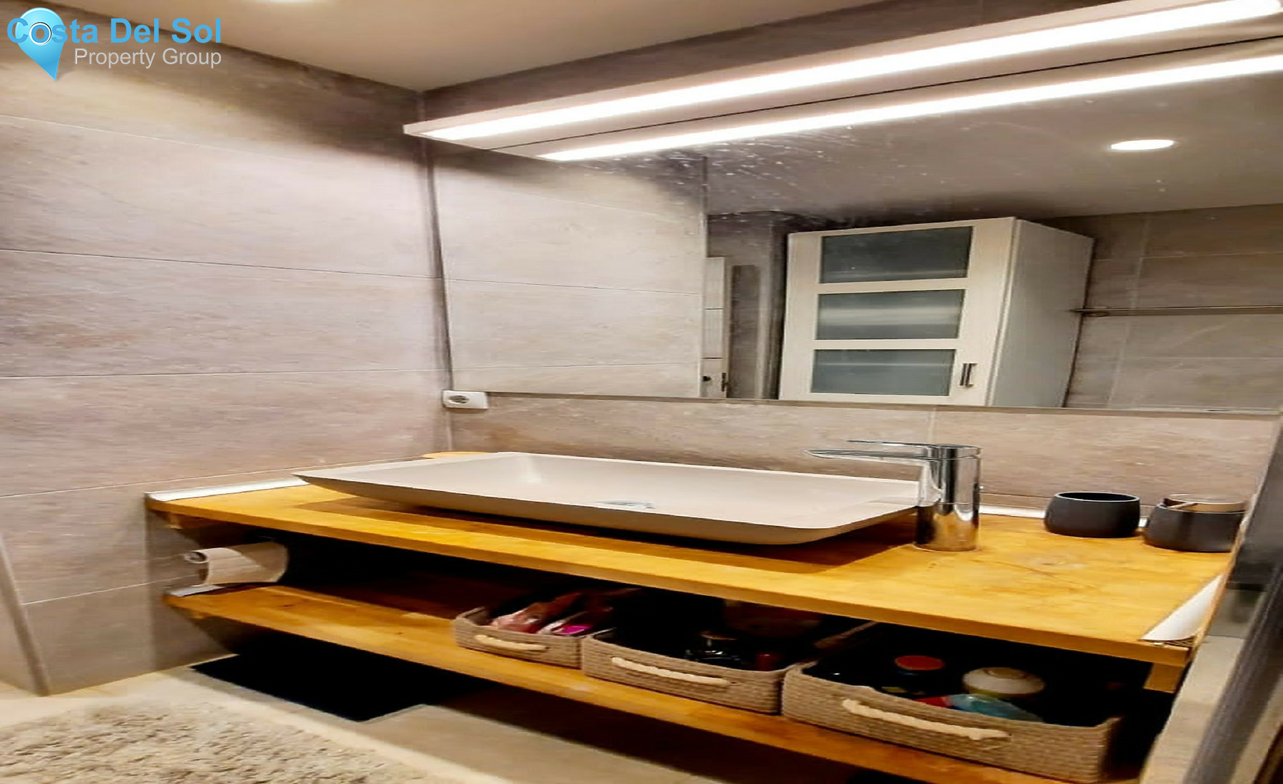 Ground Floor Apartment in The Golden Mile-1528175