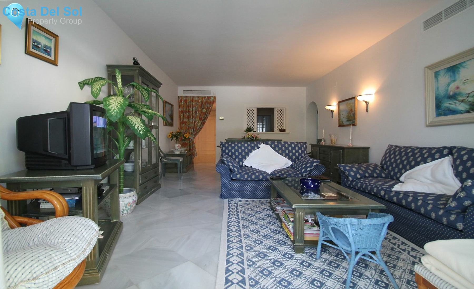Middle Floor Apartment in The Golden Mile-1135300