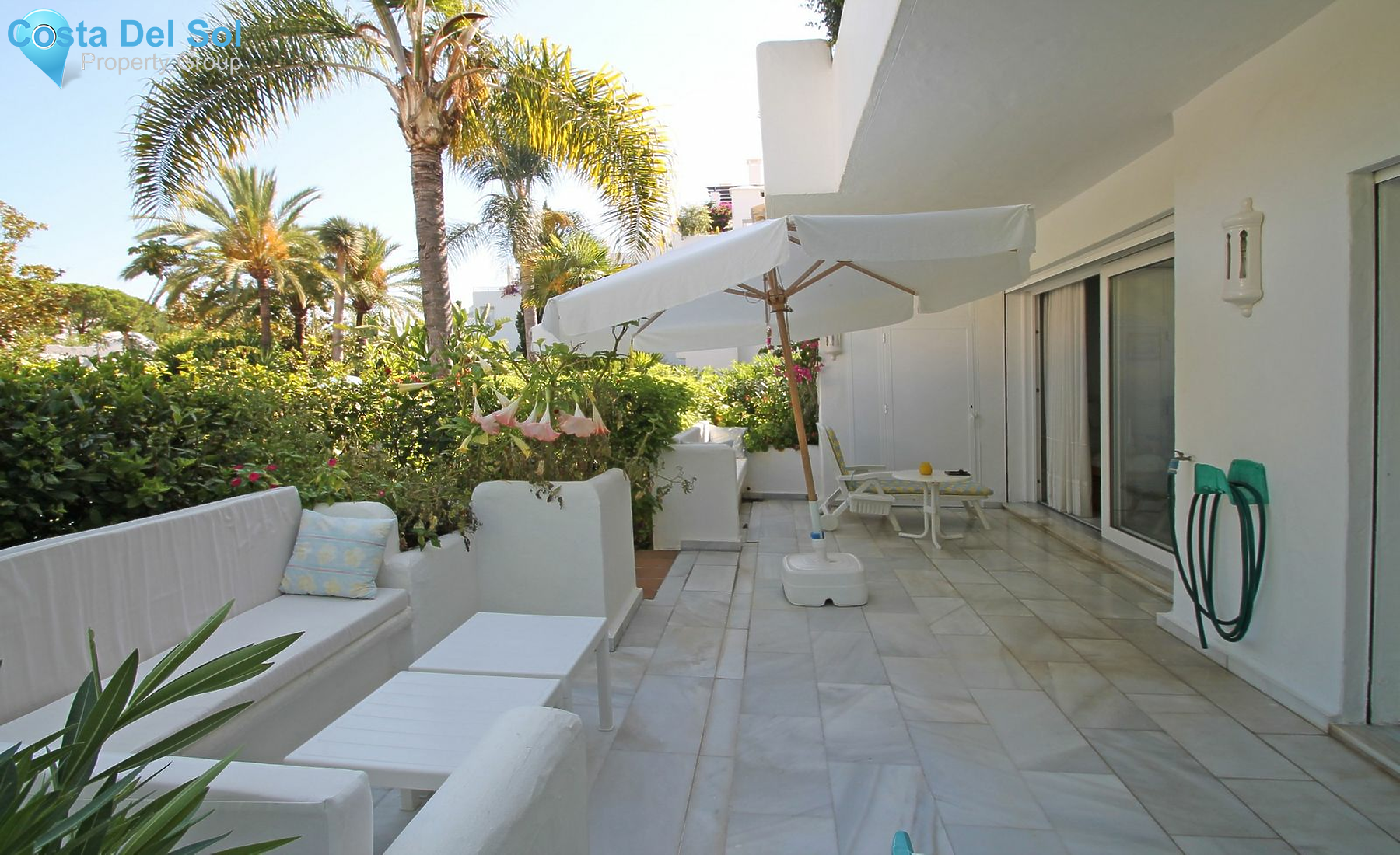 Middle Floor Apartment in The Golden Mile-1135305