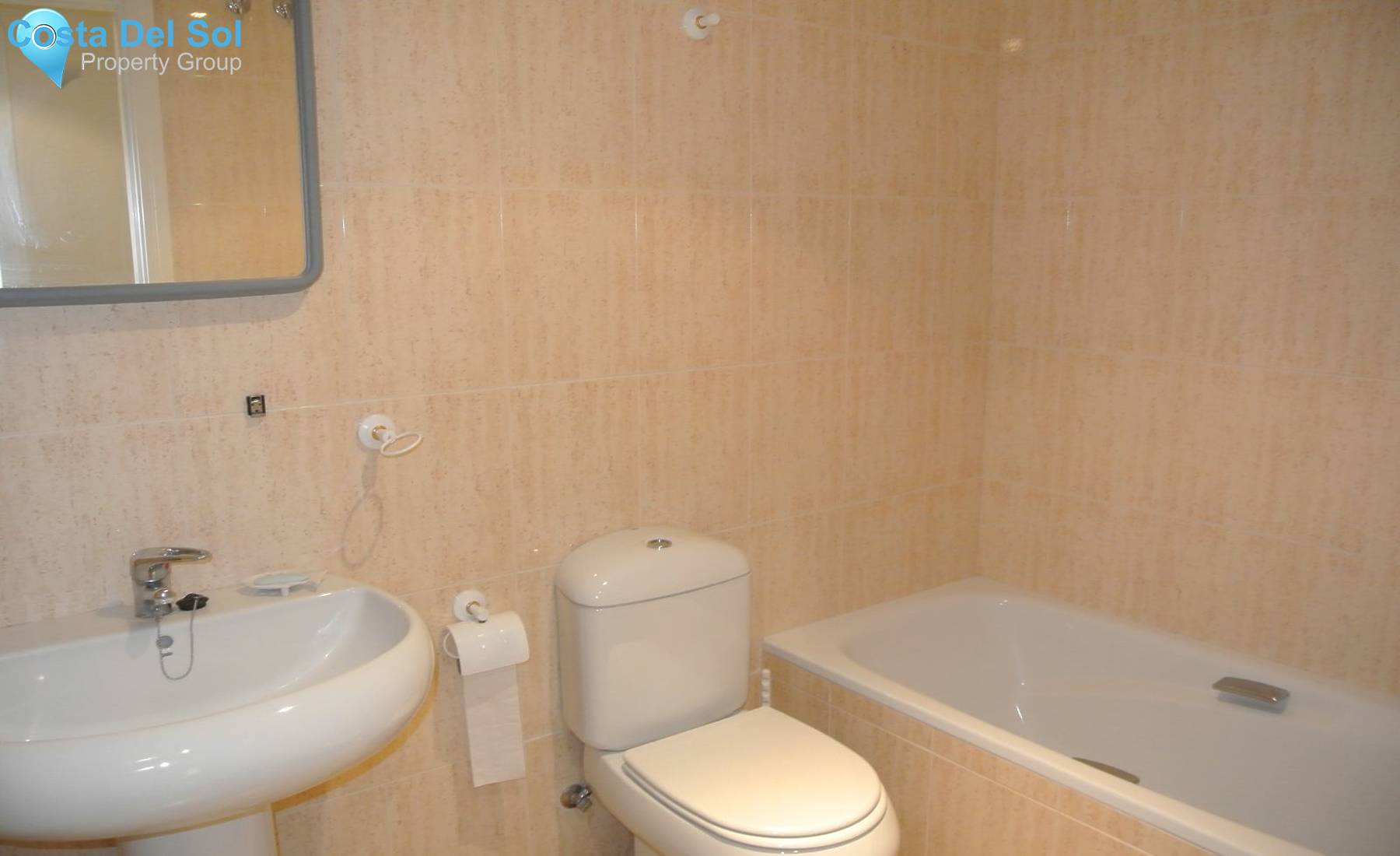 Ground Floor Apartment in The Golden Mile-1160398