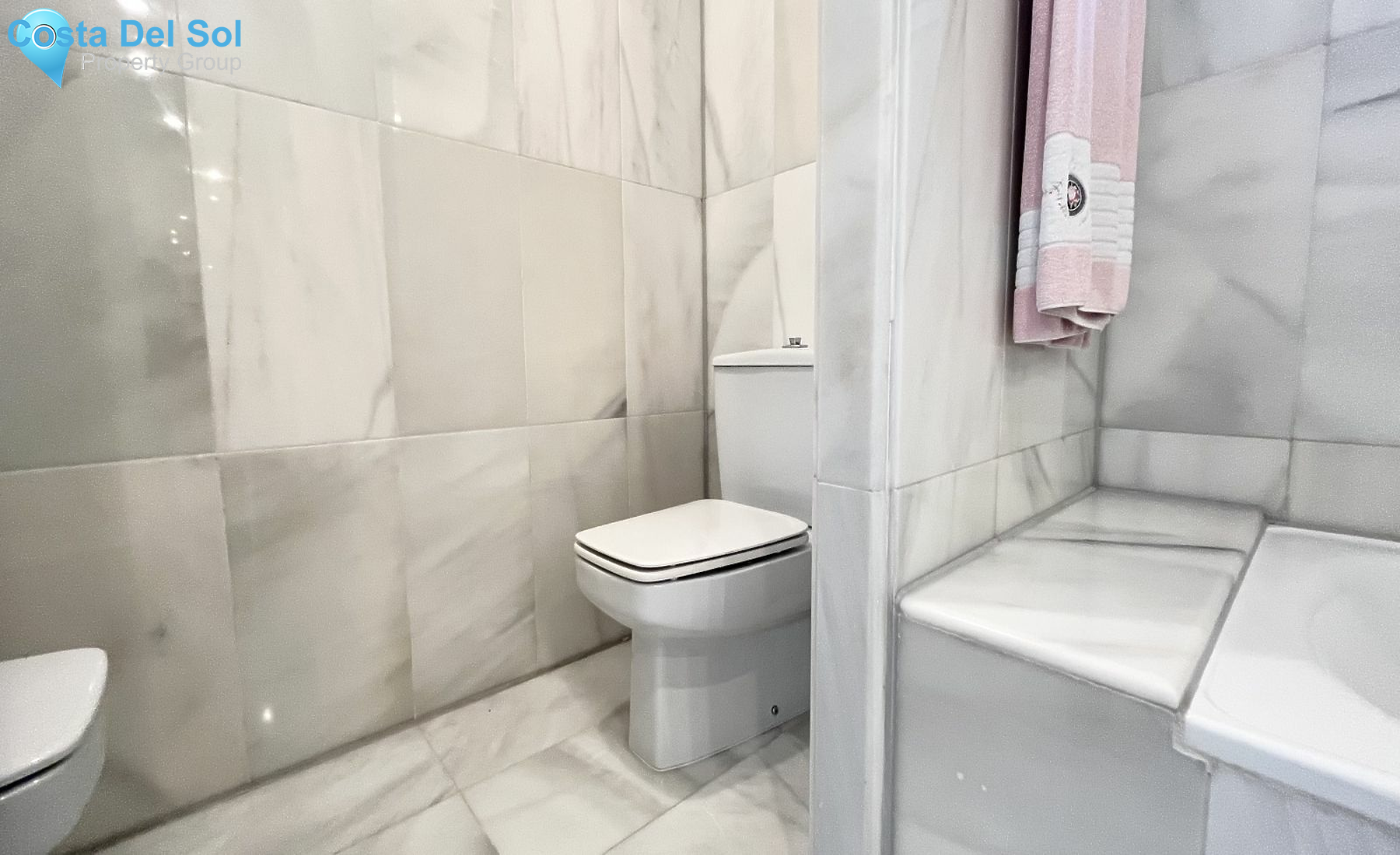 Ground Floor Apartment in The Golden Mile-1224122